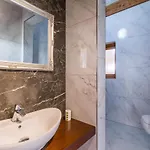 Inni Gozitan Private Pool- Happy *