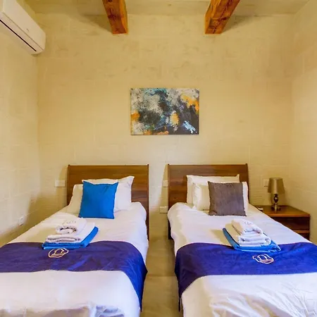 Inni Gozitan Private Pool- Happy Ferienhaus Santu Pietru