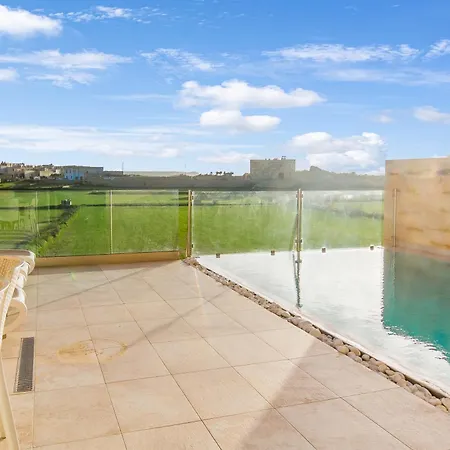 Inni Gozitan Private Pool- Happy Santu Pietru