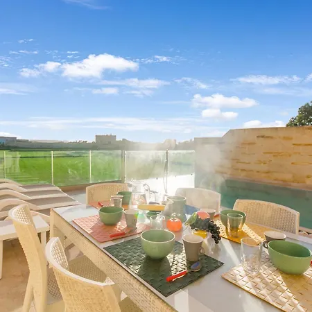 Inni Gozitan Private Pool- Happy Holiday home