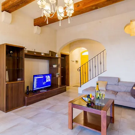 Hébergement de vacances Inni Gozitan Private Pool- Happy Santu Pietru