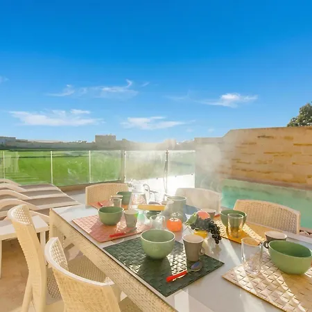 Inni Gozitan Private Pool- Happy Ferienhaus