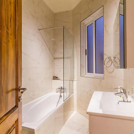 Дом отдыха Inni Gozitan Private Pool- Happy