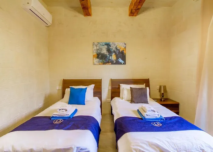 Inni Gozitan Private Pool- Happy Tatil Evi Santu Pietru